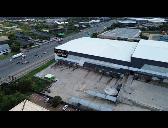8,125M² WAREHOUSE TO LET IN HALFWAY HOUSE